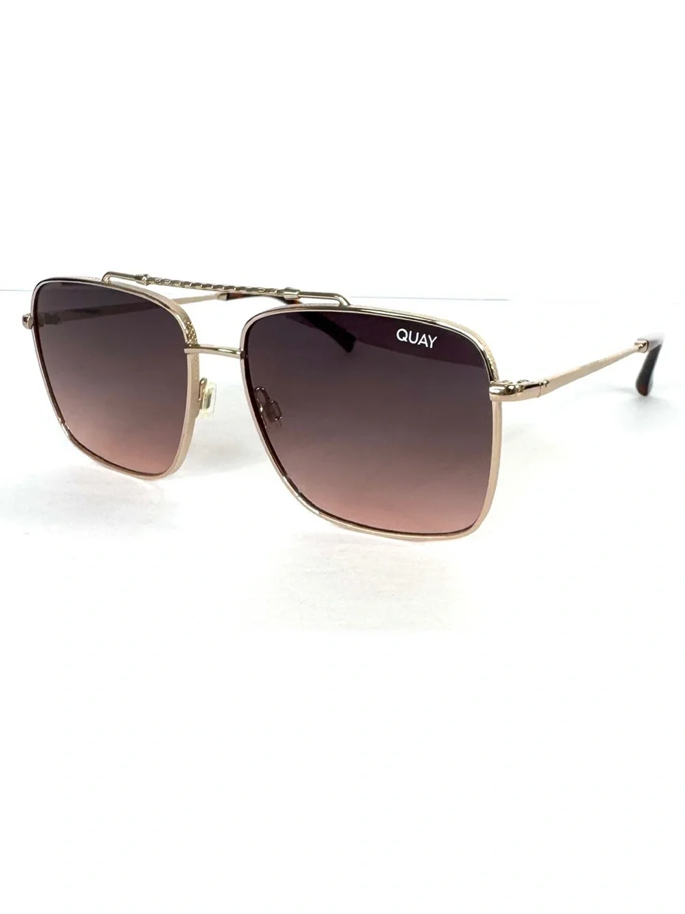 QUAY AUSTRALIA Hot Take 59mm Navigator Sunglasses